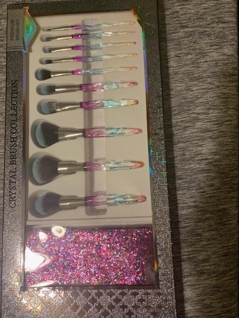 11 Piece All Sizes Make-up Brushes! 