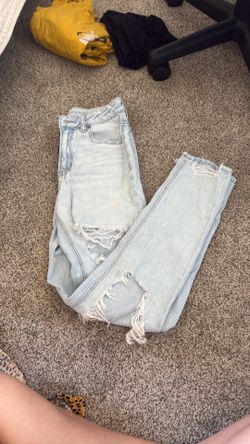 American Eagle mom jeans