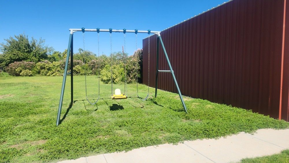 Tall Swingset 