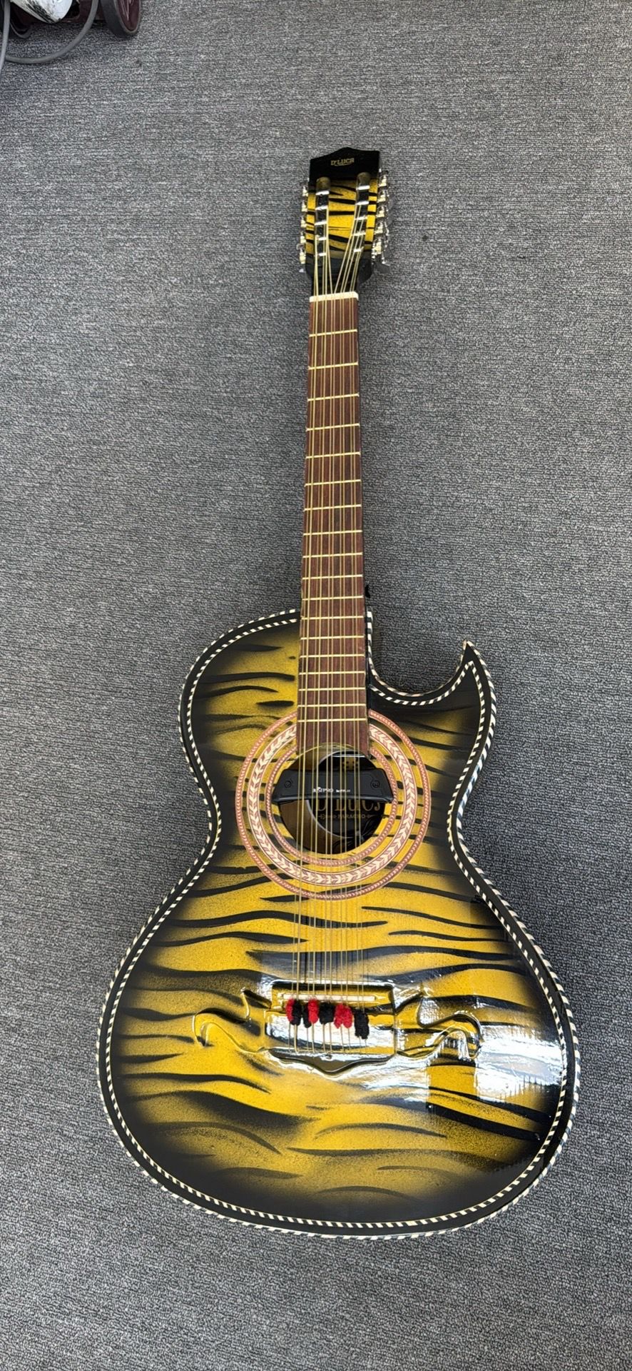 Bajo Quinto Nuevo Amarillo Tigre – Con Pastilla y Bolsa