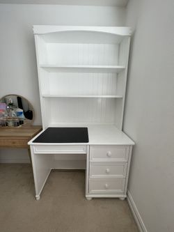White Hard Wood Desk