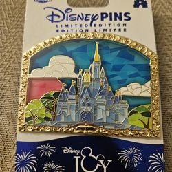 Disney Castle Limited edition pin
