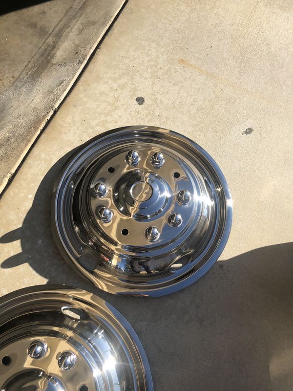 RV Motorhome Aluminum Hubcaps Front, & Rear for Sale in Lancaster, CA