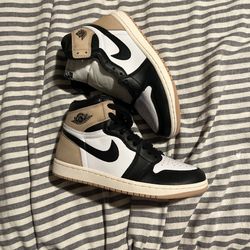Jordan 1 High OG “Latte”