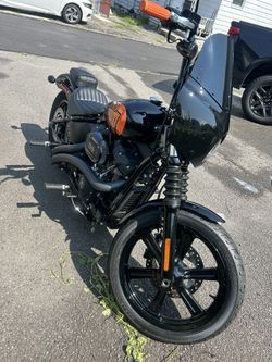 2023 Harley Street Bob