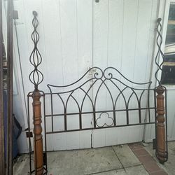 Rod Iron Queen Bed Frame 