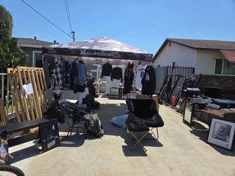 YARDSALE!!!!!