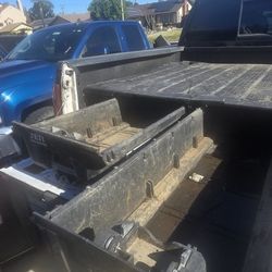 Decked F250/F350 Drawer System