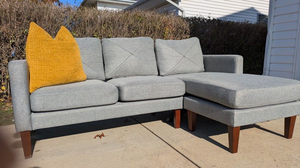 ⭐ Reversible Grey Sectional With Free Delivery