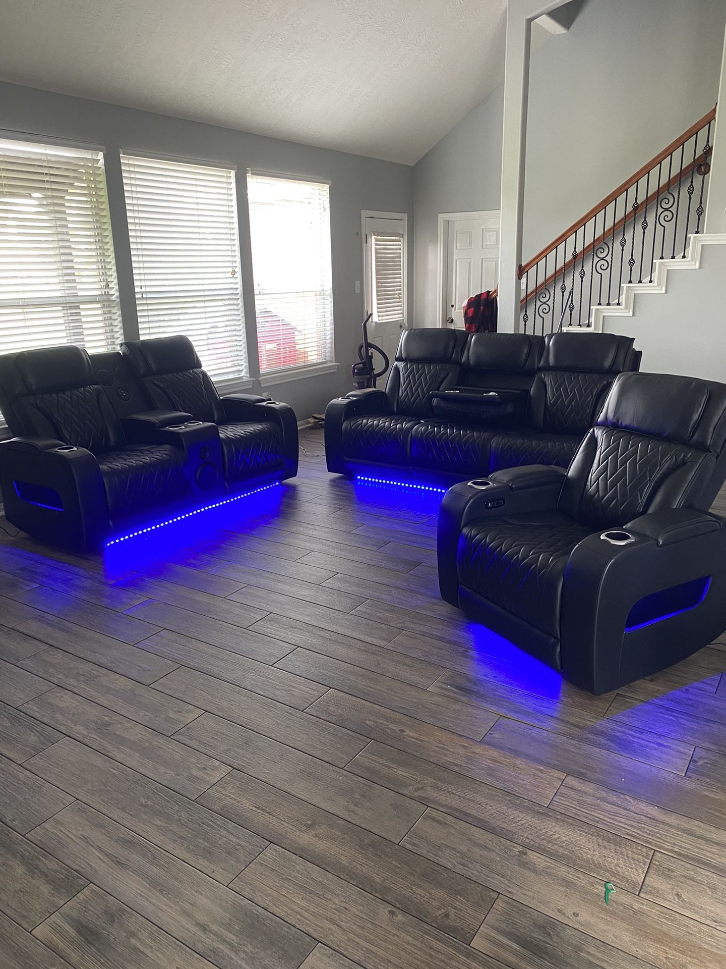 Black Power Reclining Living Room Set Delivery Available 🚚