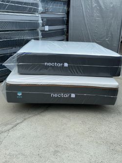 ☎️📲📞call or Tex (213)713-74-89      Nectar Mattress.             Nectar Premier queen   Size  - 13" Memory Foam Mattress     New Mattress in a plast