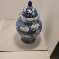 Beautiful Blue On White Chinese Vase