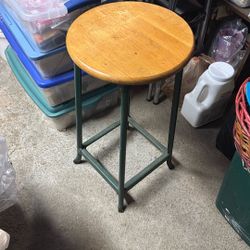 Metal Stool W Wood Seat