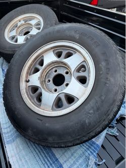 Chevy Silverado OEM 15" Wheels & Tires