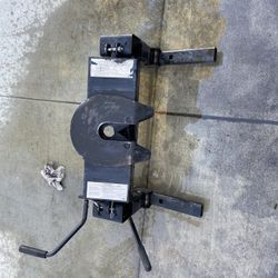 5th Wheel, 15k Hidden Hitch