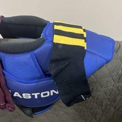 Hockey Shoulder Pads 