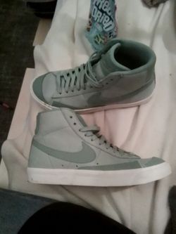 Nike blazer mineral size 8