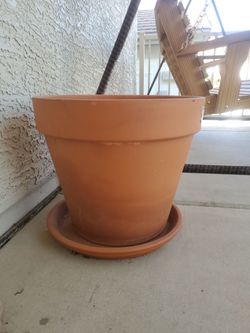 Large, medium and small Terricotta Pots
