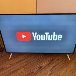 Vizio 55” SmartCast TV Smart 4K UHD In Good Condition With Remote Control $150 Firm On Price