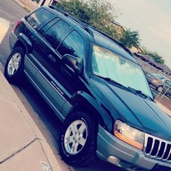 2000 Jeep Cherokee
