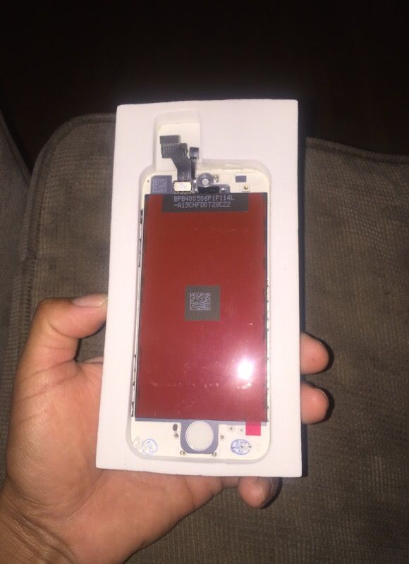 Screen for iPhone 5 brand new LCD white .