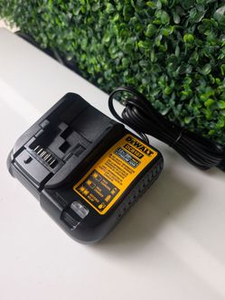 DEWALT DCB107 12V/20V Lithium Ion Battery Charger