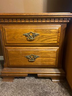 Night stands set of 2