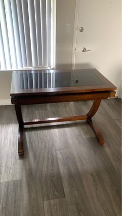 Beautiful computer desk
