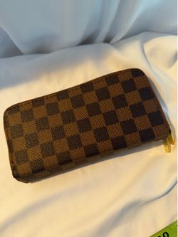 Women’s Wallet, Checkered, Large, Zippered, Wrist Strap, 8” L x 4” H