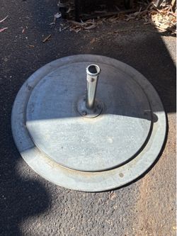 Tuuci umbrella base