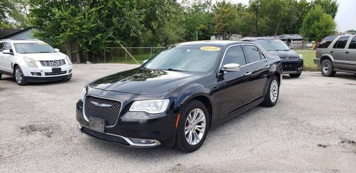 2016 Chrysler 300C