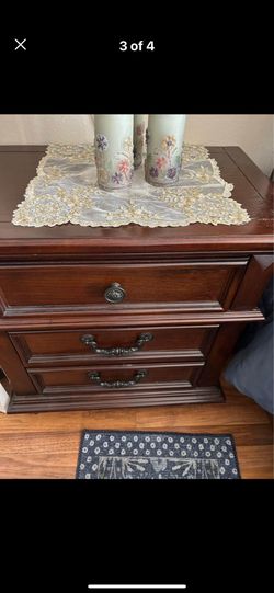Queen Bed With Two Nightstand