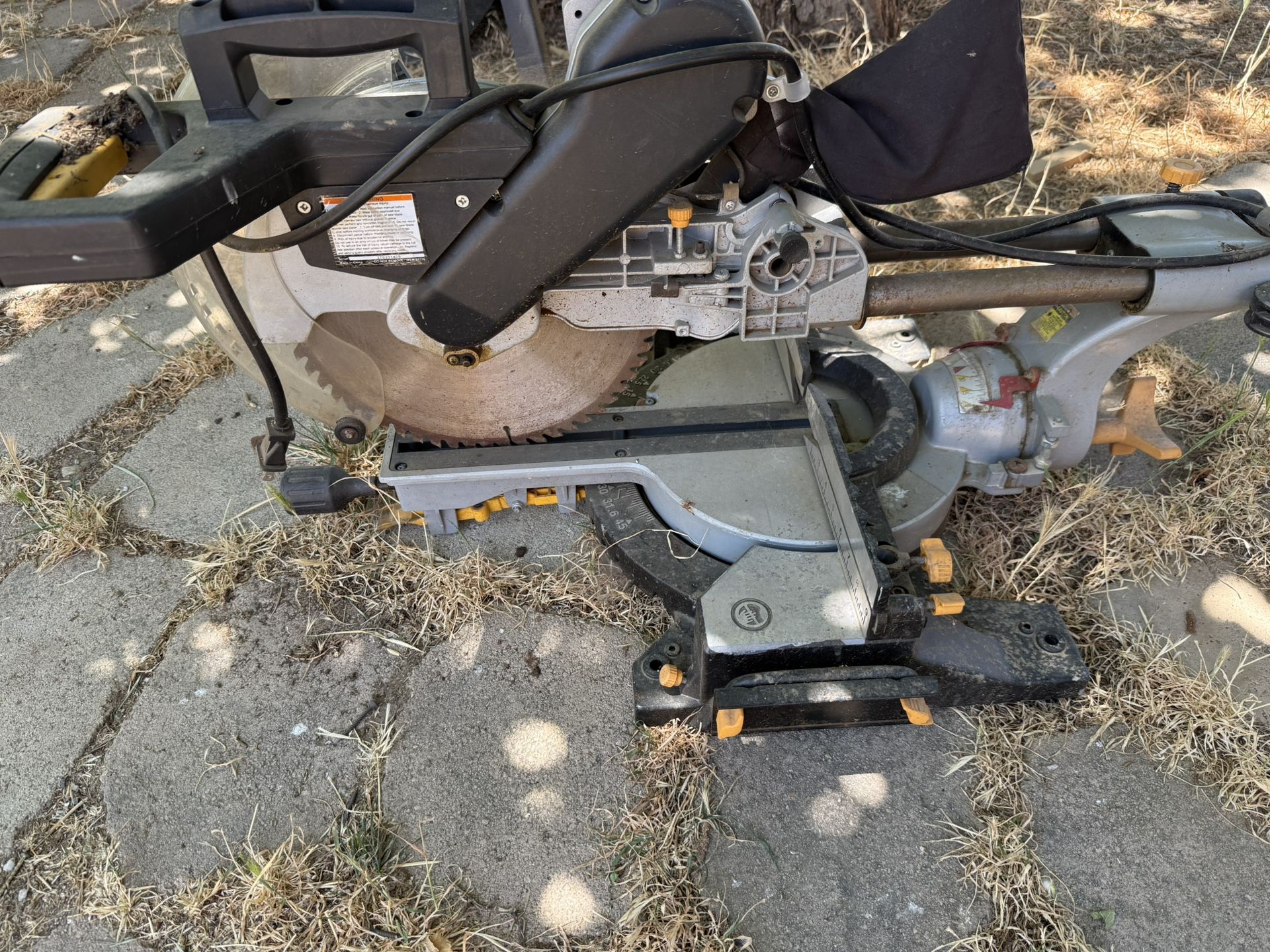 10 In Sliding Compound Miter Saw