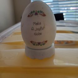 Precious Moments Easter Egg w/stand