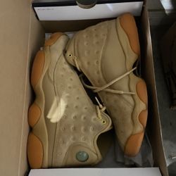 Jordan 13’s 4/10 Condition
