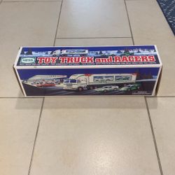 HESS Truck And Racers