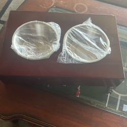 dog food  stand  for food and water 