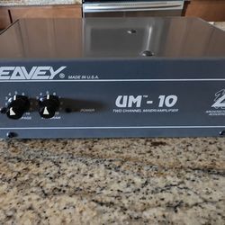 Peavey UM-10 Mixer