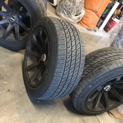 STR JDM universal rims 16”, comes with the tires. 18 offset👌🏽