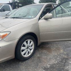 🚗 2005 Toyota Camry LE V