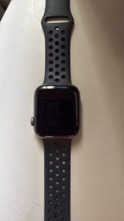 Nike Apple Watch Series 5
