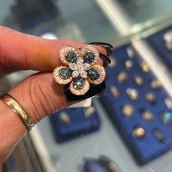 Flower Diamond Ring 