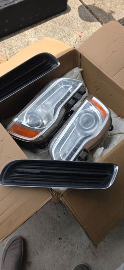 Chrysler 300 Headlights