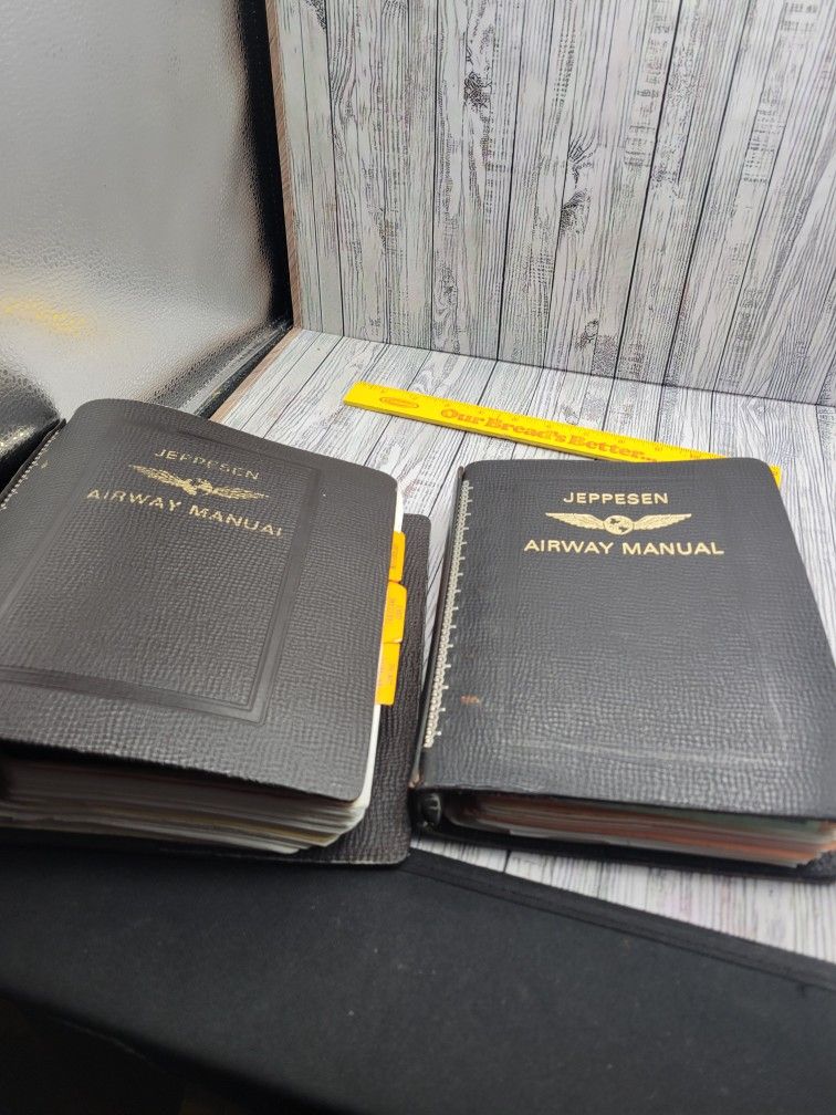 Jeppesen airway manuals ...2 vintage manuals