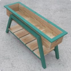 BEAUTIFUL "NEW" CUSTOM MADE RAISED PLANTER WITH SHELF