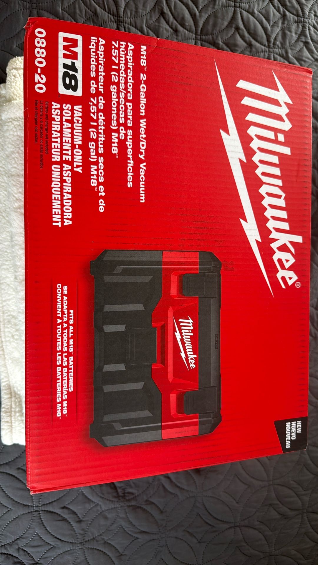 Milwaukee Wet/dry Vacuum 2 Gallon M18 