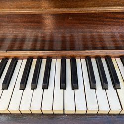 FREE PIANO for UPCYCLING, RECYCLING, CRAFTS
