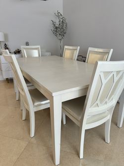 Dinning Table