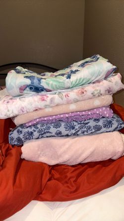 6 baby blankets for sale