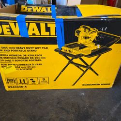DEWALT 15-Amp 10-in-Blade Wet Bridge Sliding Table Tile Saw with Stand #265690
